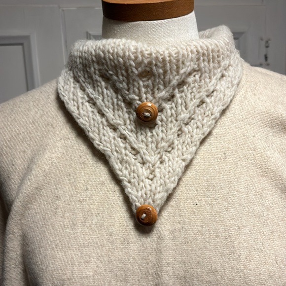 One Size Fits All Cream Wool Poncho - Picture 2 of 4